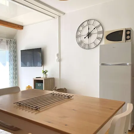Grand T1 Climatise Avec Garage Privatif Proche Des Thermes - Terrasse Ensoleillee - Fr-1-553-52 Apartment *